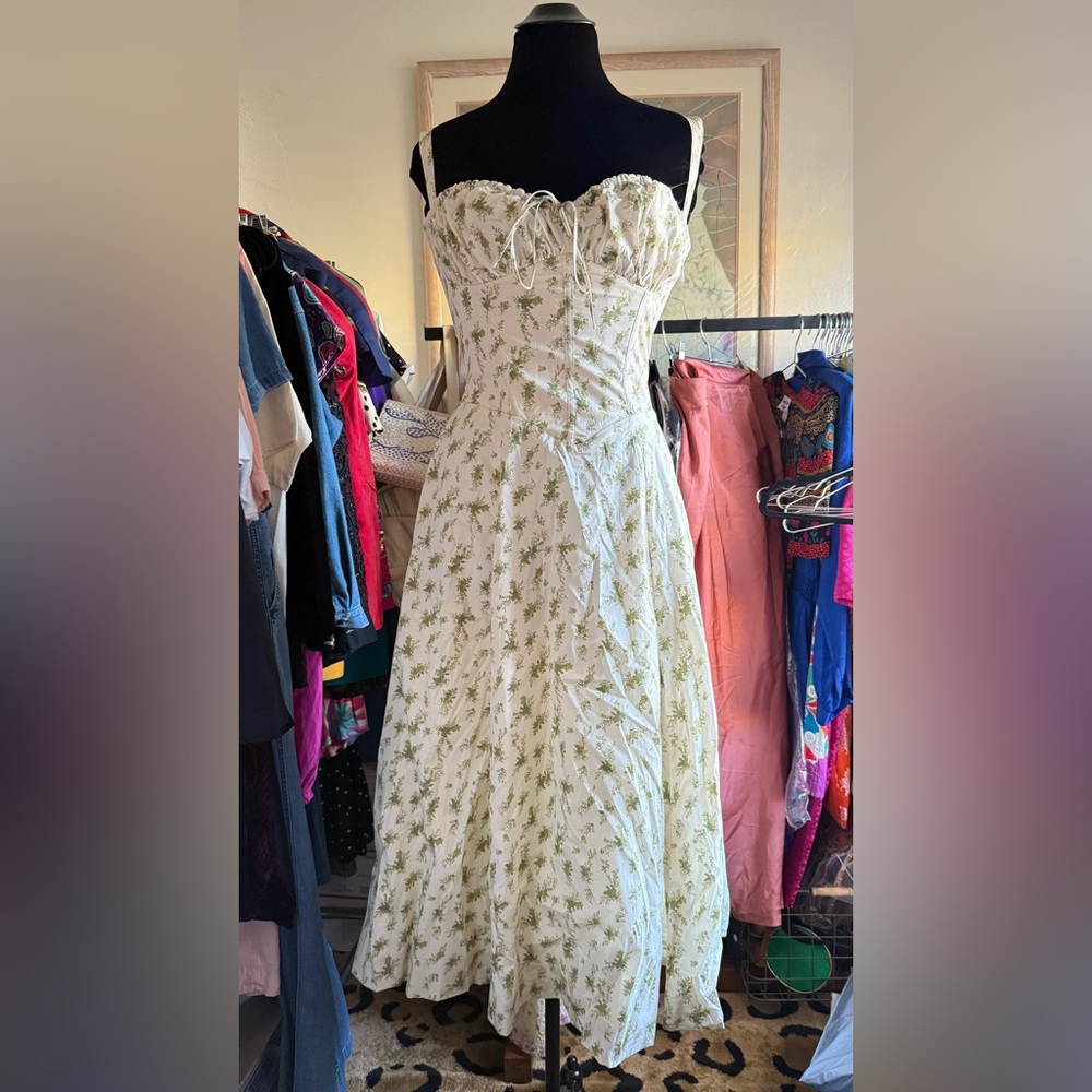 House of CB White Floral Midi Dress - Picture 2 of 8